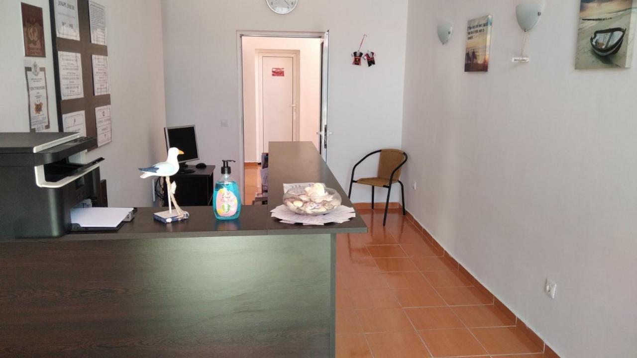 Guest Rooms Venera Primorsko Extérieur photo